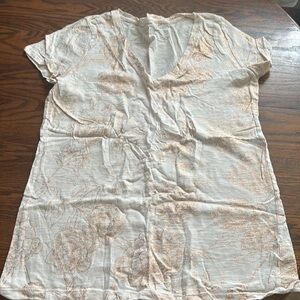 Merona V-neck. Pale pink with rose gold flowers.